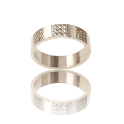 White gold wedding ring