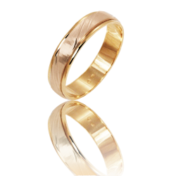 Yellow gold wedding ring