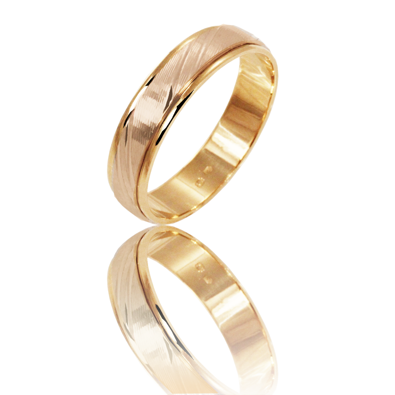 Yellow gold wedding ring