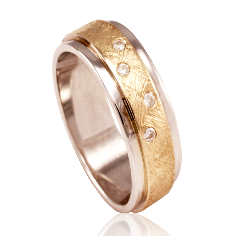 Gold bicolor diamond wedding ring