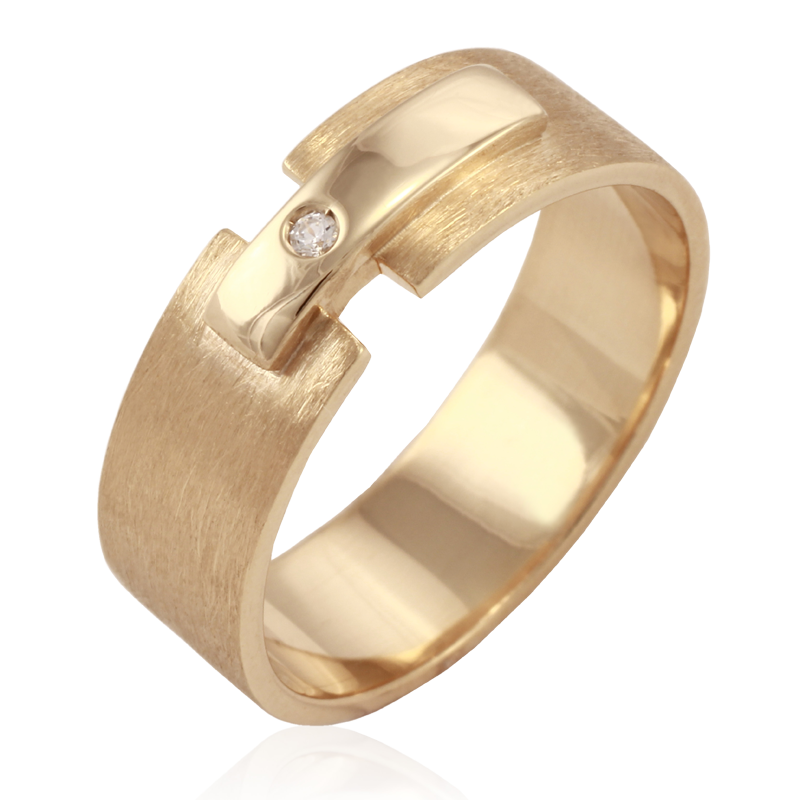 Yellow gold ring