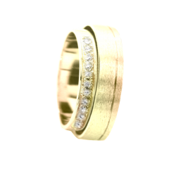 Gold ring